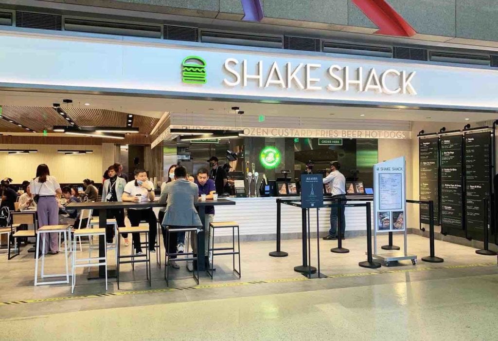 3 NYC Police Officers Believed to be Poisoned with Bleach At Manhattan Shake Shack