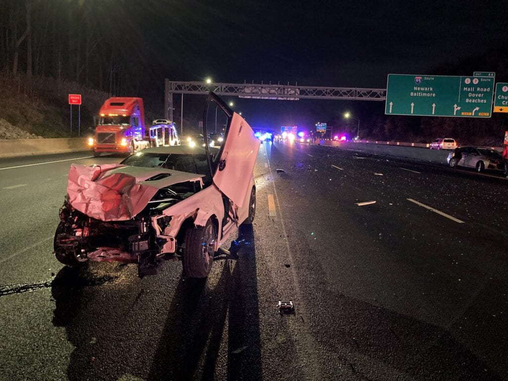 One dead in serious crash on Interstate 95 near New Castle, Delaware