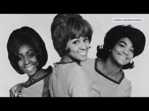 ‘queen of christmas’ darlene love provides insight into her long, extensive music career