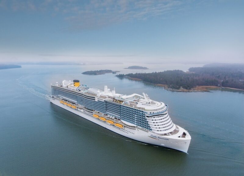 Report: 6,000 on Cruise Ship Quarantined After Chinese Couple Tested for Coronavirus
