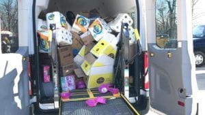 Orthodox community delivers large donation to help hispanic families in need in lakewood