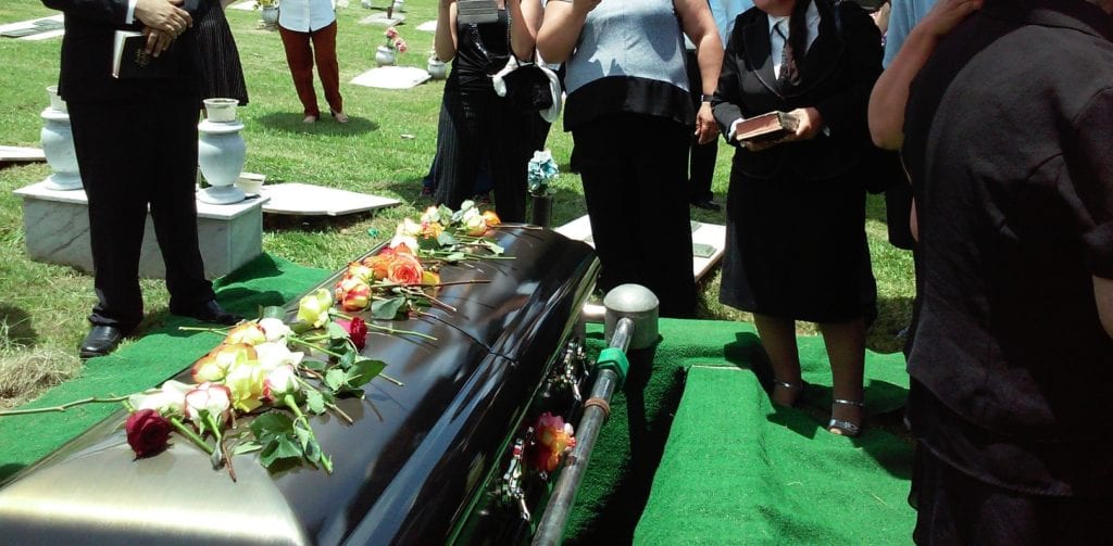 Texas Funeral Home To Begin "Drive-In" Funerals