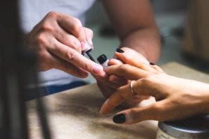 Police shut down illegal vietnamese nail salon business