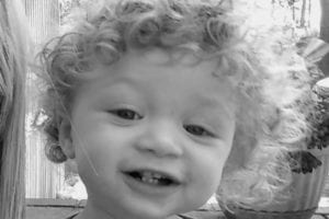 Child saved from burning car after mom set it on fire