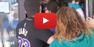 Watch as “Karen” Coronarages At Red Lobster, I Want My Motherf8cking Money Back! Watch as Karen Coronarages At Red Lobster I Want My Motherf8cking Money Back