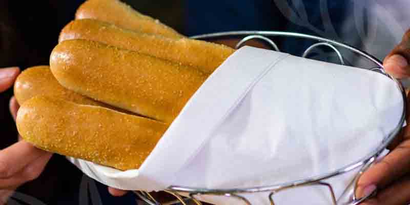 New Jersey Police Now Charging Restaurants for Maskless Employees; Olive Garden Among Three This Week