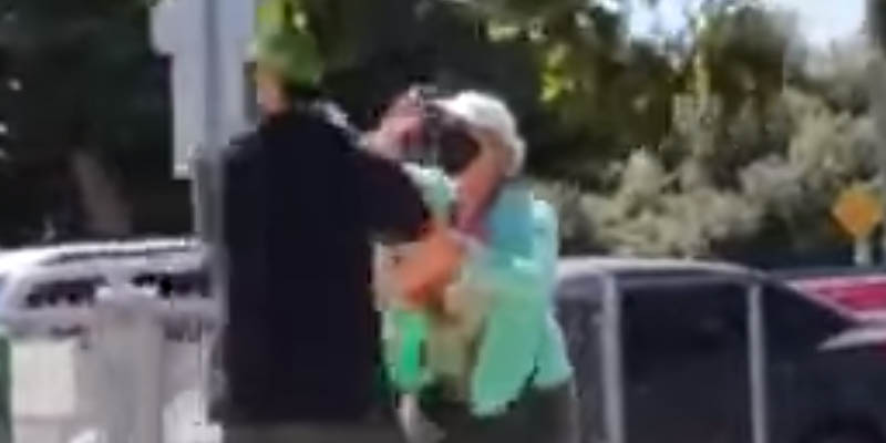 Watch as Karen Maces Couple Eating Lunch without Face Masks in Dog Park