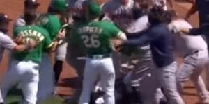 In quarantine play, baseball fights even less exciting as hockey fights deliver