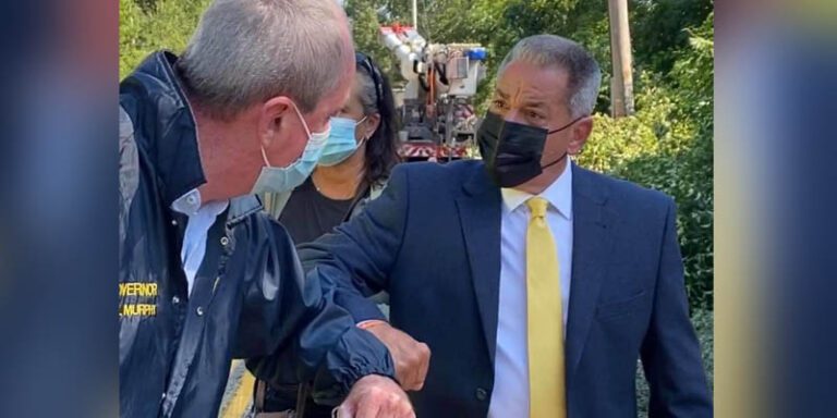 It's your patriotic duty, so don't be a knucklehead, wear a facemask gov. Murphy says - photo licensed by shore news network.