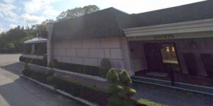 Police break up large dinner party in lakewood restaurant violating murphy's law