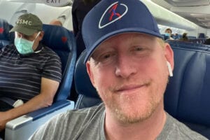 Seal team six member who shot and killed osama bin laden banned by delta airlines