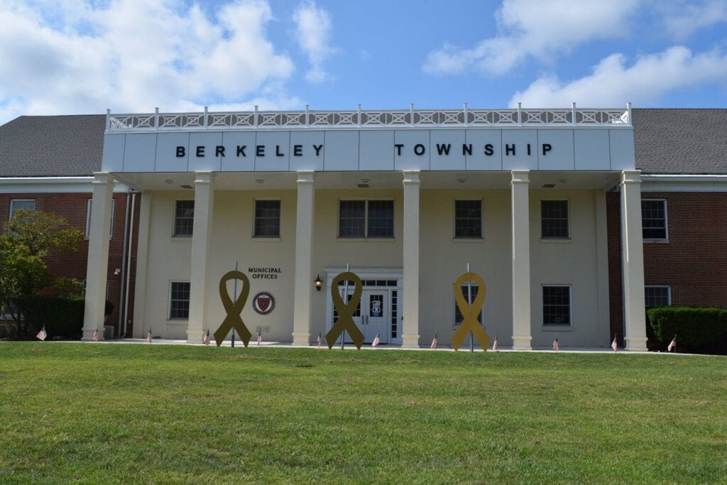 Amato, berkeley township "wrap the town gold" for childhood cancer awareness