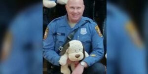 New jersey cop dies after trying to save perpetrator who fell into river