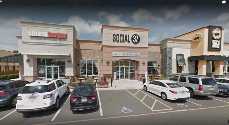 Smash Burger is Second Restaurant to Close in New "Dover Plaza"