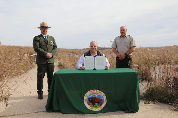 Trump Order Lets 5th Graders and Their Families Free Entry to National Parks