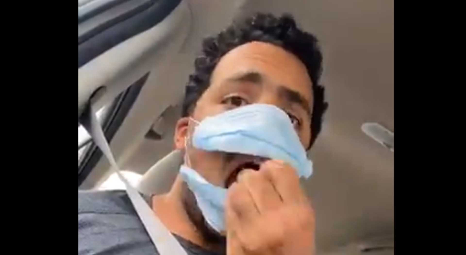 California Governor Tells Diners to Wear Face Mask In Between Bites