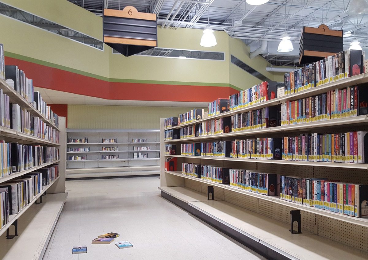 Shakespeare on Aisle 9? Indiana Town Turns Old Supermarket into Temporary Library