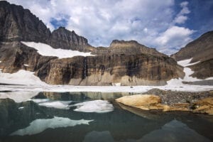Two hikers found dead on mount rainier