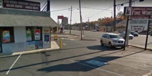 Medford man caught breaking into delaware liquor store