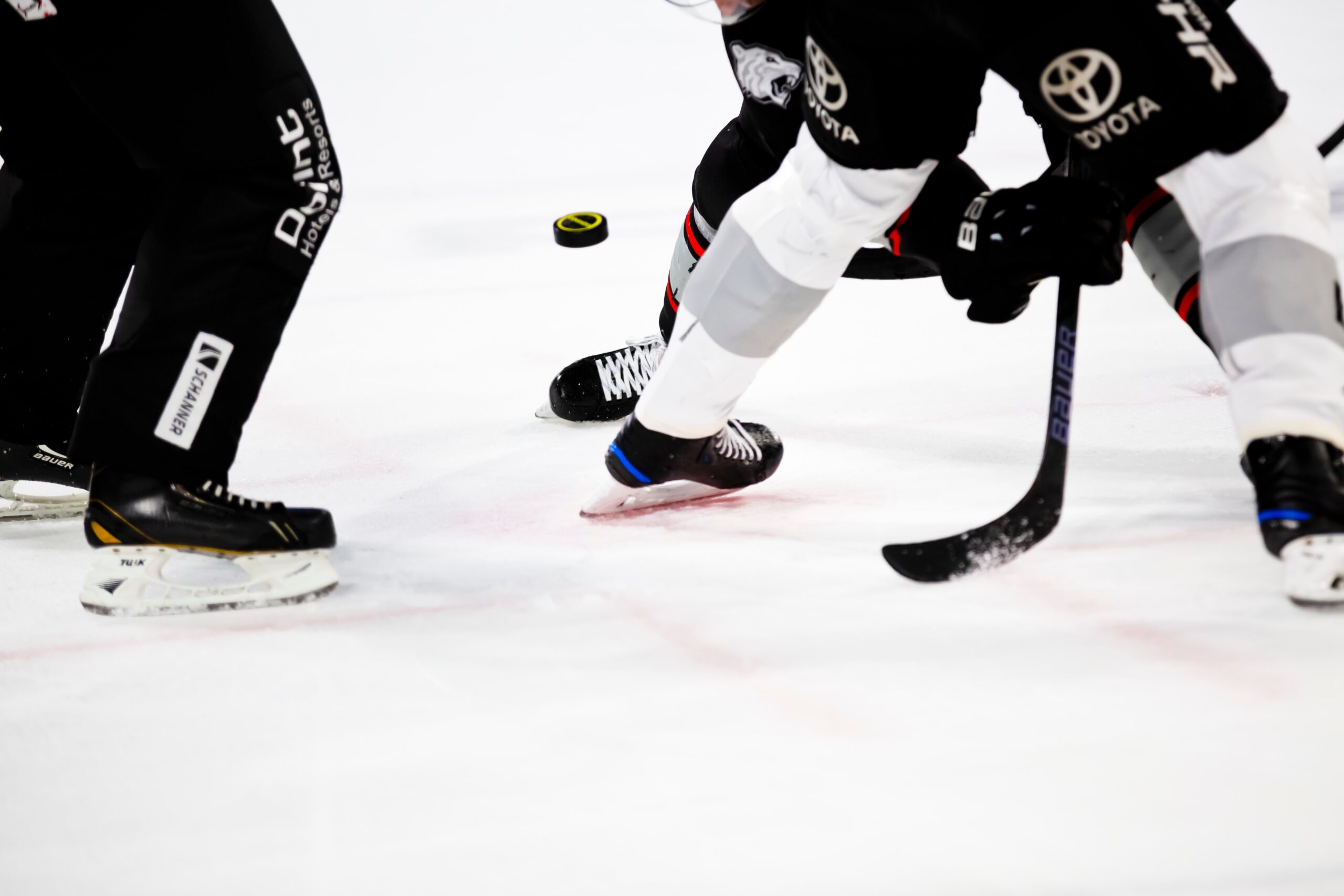 Governors from 7 States Form Coalition to Ban Interstate Youth Hockey