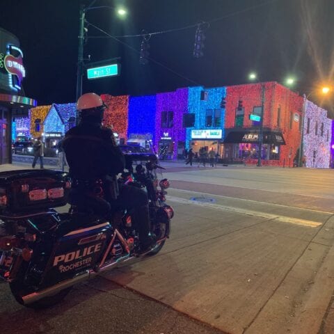 Rochester police warn motorists to watch for pedestrians during downtown holiday season, light show - photo licensed by shore news network.
