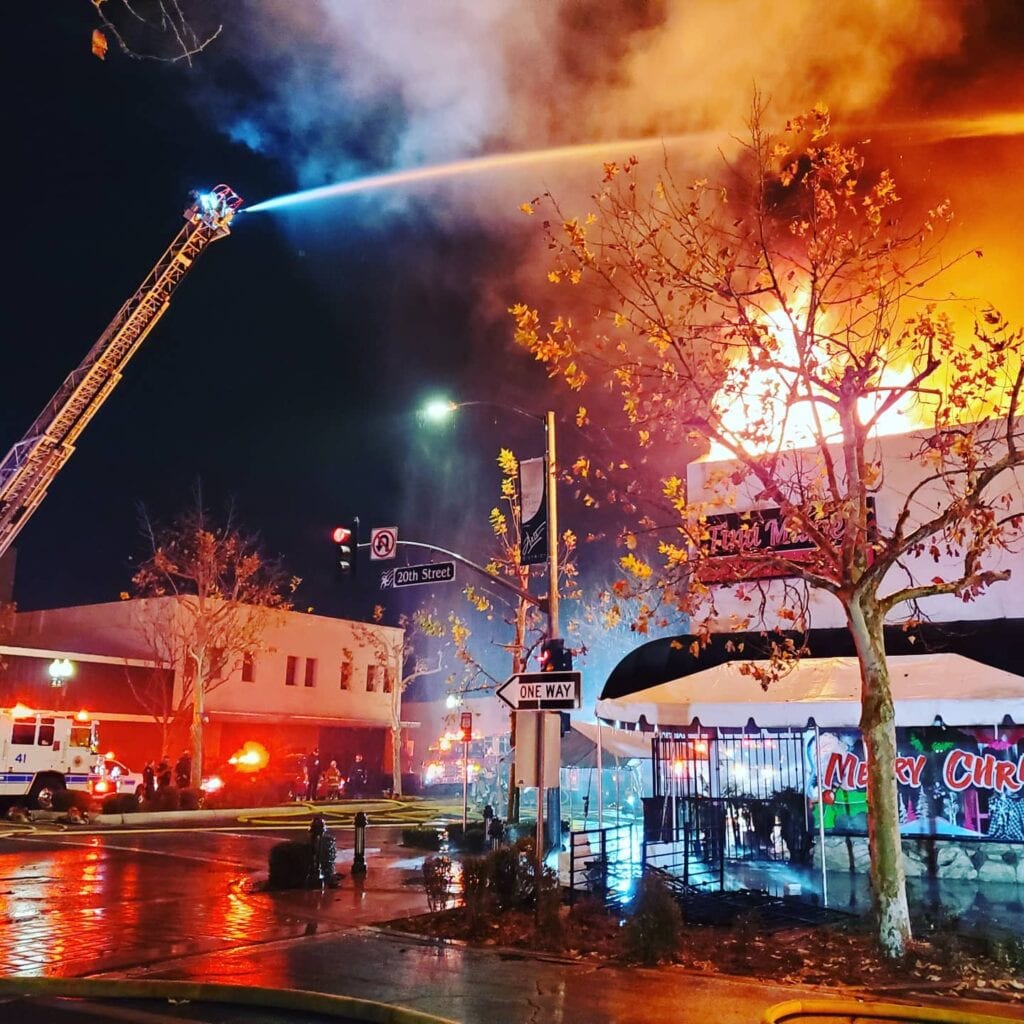 Firefighters battle blaze in Downtown Bakersfield at Tina Marie's Cafe