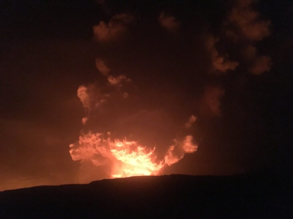 Mt. Kilauea erupts during series of earthquakes