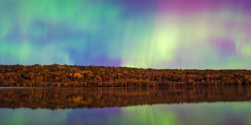 Great Lakes Region Might Get Glimpse of Northern Lights Tonight