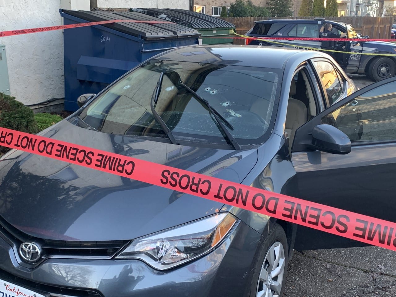 Man shot in his car in Seattle's Alki neighborhood