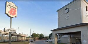 Woman, man shot dead in dallas motel