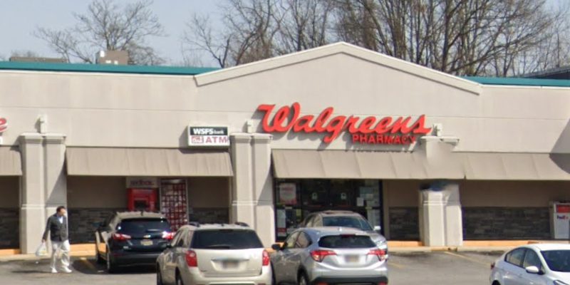 Wilmington Walgreens robbed, manager assaulted, employees locked in office