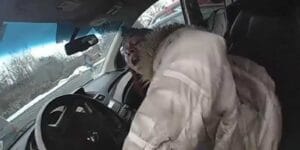 Woman's reaction to getting pulled over goes viral, "you cannot arrest me, i'm in a parking spot! "