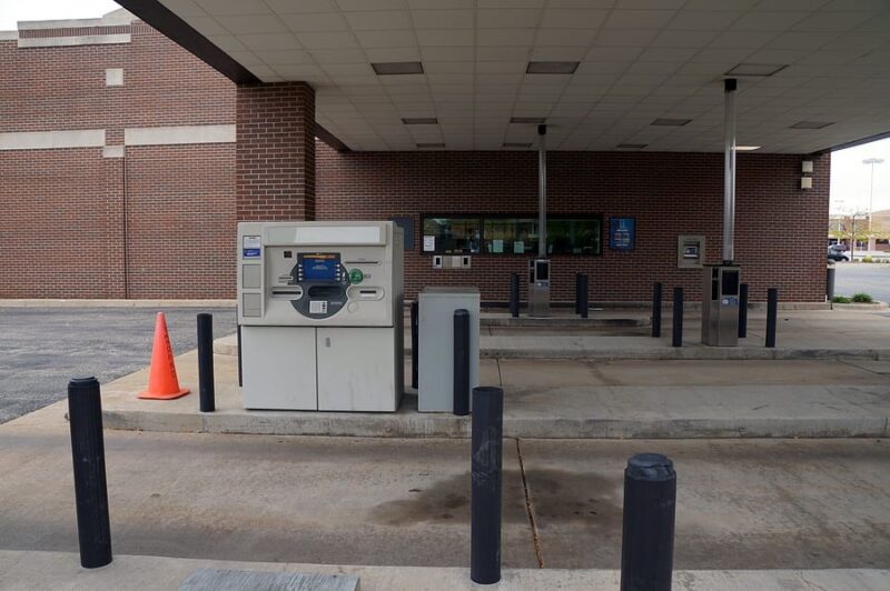 Former Bank Employee Pleads Guilty to Conspiracy to Commit Bank Fraud