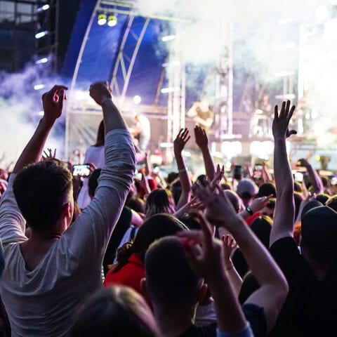 New jersey man scammed investors in sham concert ticket business - photo licensed by shore news network.