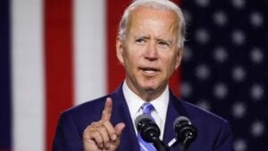 Joe biden orders face masks to be worn on any federal lands