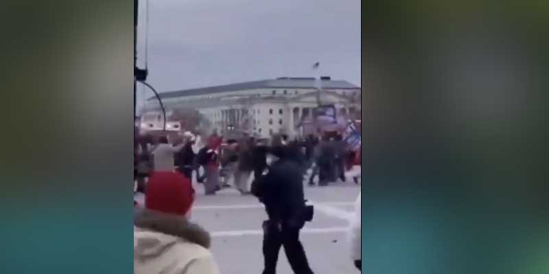 Videos purport to show U.S. Capitol Police allowing protesters to breach security barricades unchecked