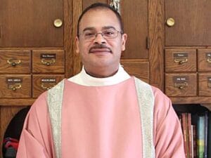 New york city catholic deacon charged after arranging to meet boy for oral sex