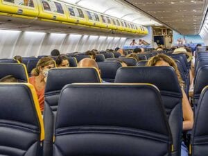 Illinois man sentenced to five years in federal prison for viewing child sex abuse images while traveling on a commercial airplane