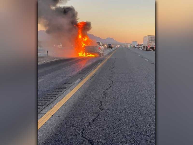 Off duty Los Cruces Police Officers Aid Motorist, Truck Fire