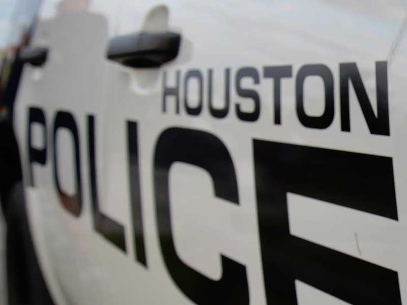 Police chase ends with arrest after burglary in Houston