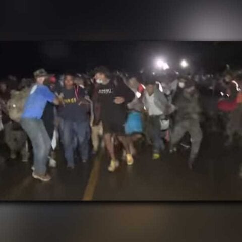 Central american caravan of 6,500 violently break through police lines in guatemala, heading towards u. S. Border - photo licensed by shore news network.