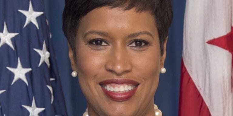 Dc mayor criticized for announcing expectation that schools will transition to virtual learning - photo licensed by shore news network.