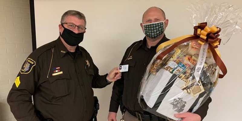 Michigan deputy retires to become a professional pilot