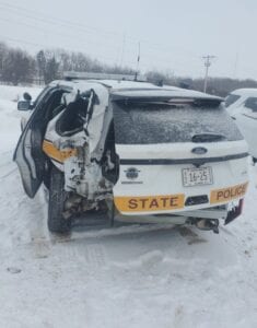 State trooper struck while assisting motorist during snowstorm