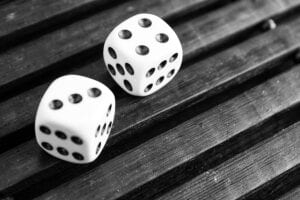 Columbus man shot while playing dice in apartment laundry room with friends