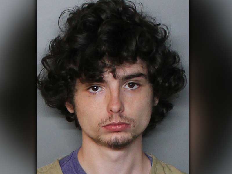 Cops track down car burglar with his cellphone after newspaper delivery person spooked him