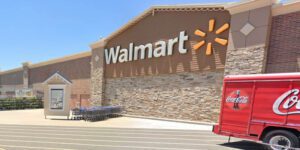 Man slashed by machete during argument at New Jersey Walmart, suspect fled Man slashed by machete during argument at New Jersey Walmart suspect fled