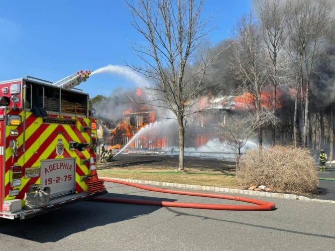 Fire destroys home, displaces family in Howell