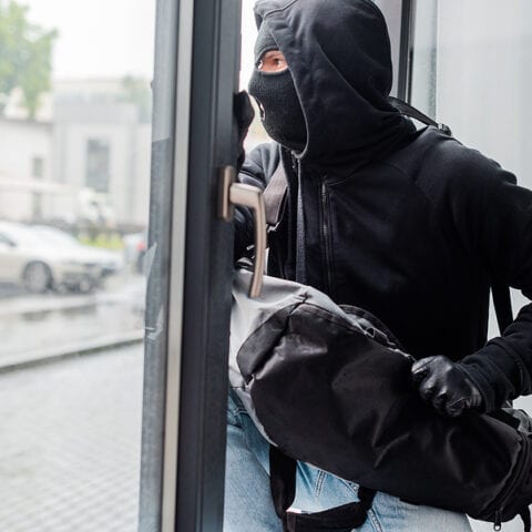 As weather cools, baltimore police issue warning to residents who want to let in the fresh air - photo licensed by shore news network.