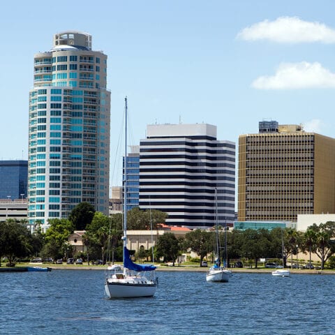 St. Petersburg mom shot and killed in car with her family - photo licensed by shore news network.